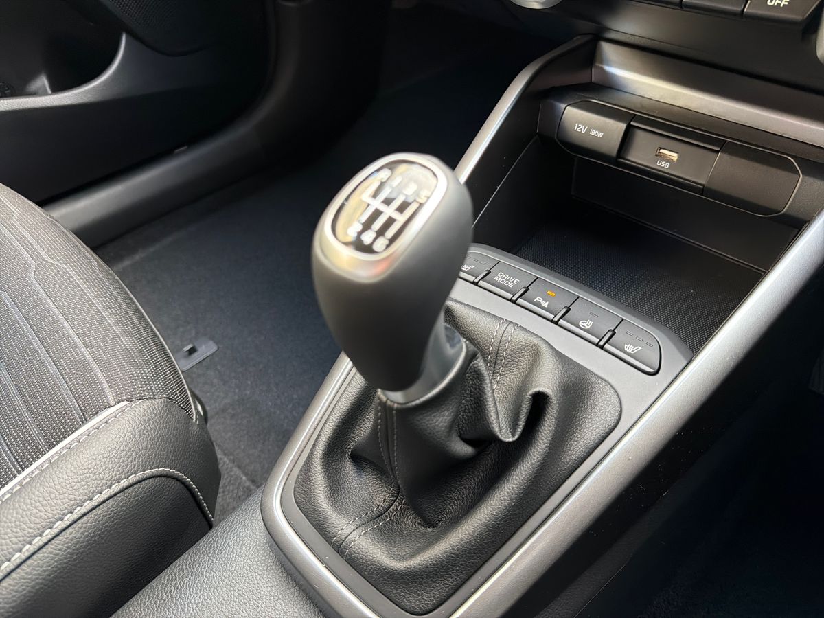 Used Kia Stonic 2025 for sale - 76566137: Photo 26