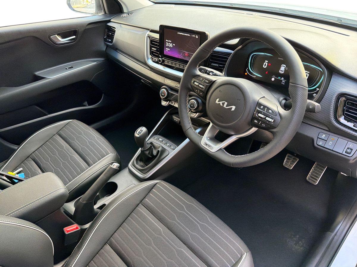 Used Kia Stonic 2025 for sale - 76566137: Photo 6