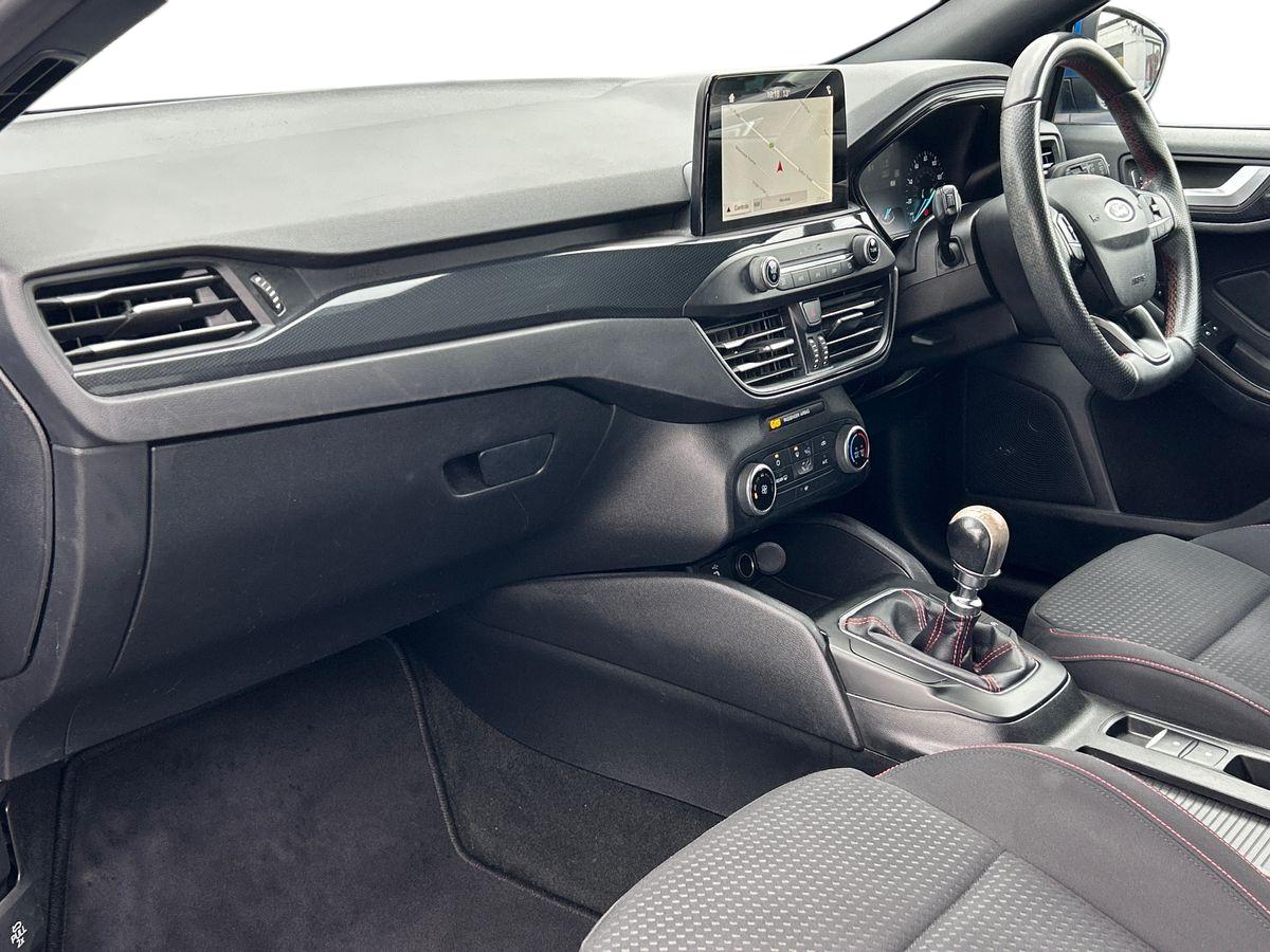 Used Ford Focus 2019 for sale - 76106730: Photo 8