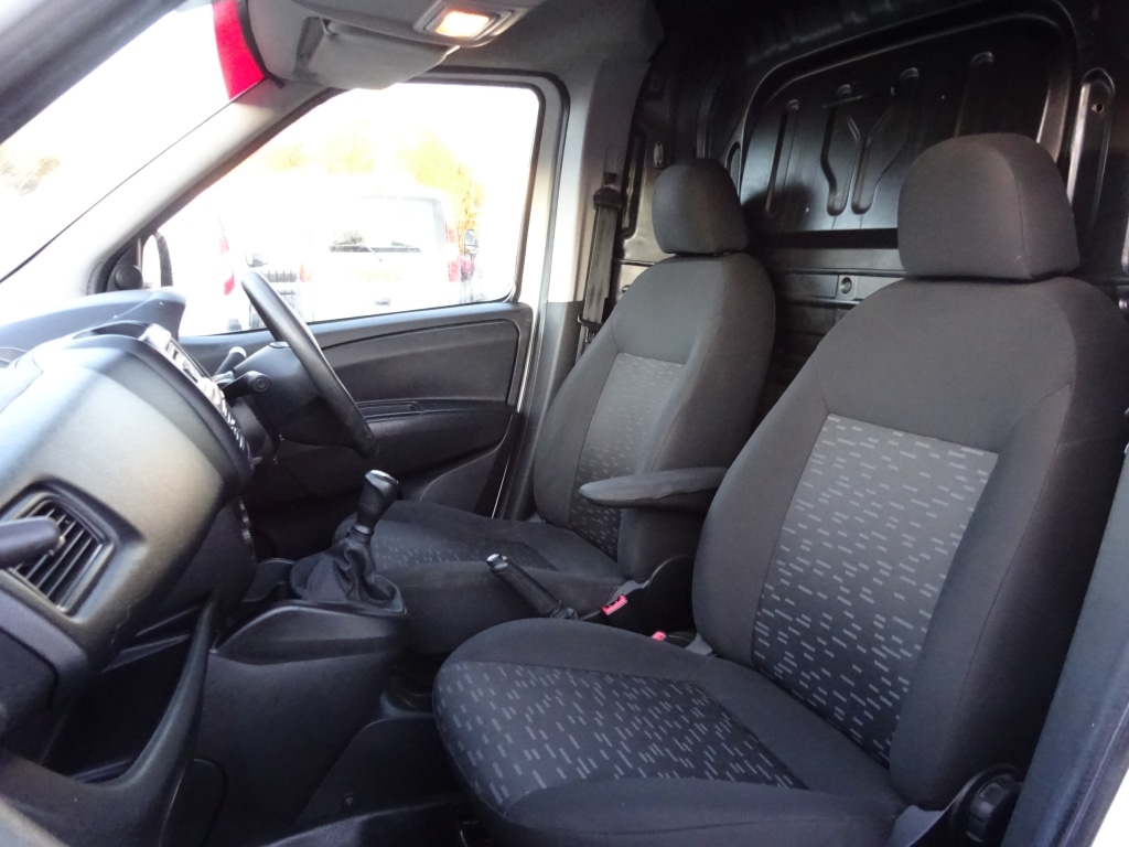 Used Vauxhall Combo 2016 for sale - 76958907: Photo 10