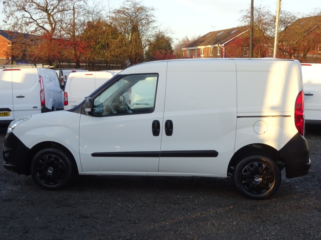 Used Vauxhall Combo 2016 for sale - 76958907: Photo 8