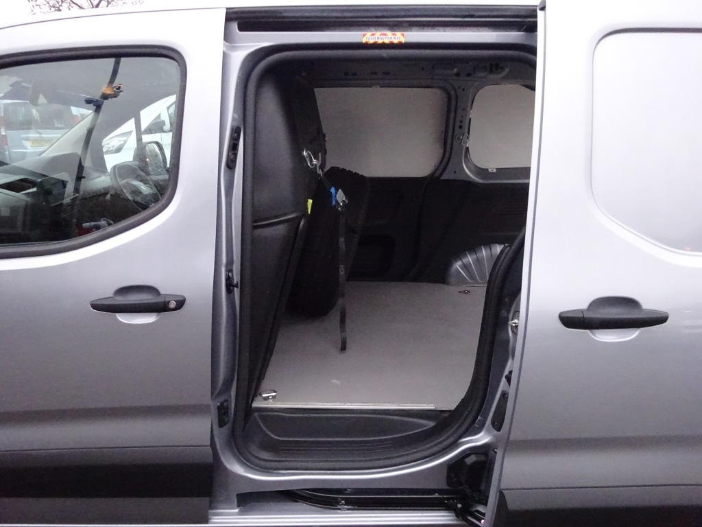 Used Peugeot Partner 2020 for sale - 77569312: Photo 12