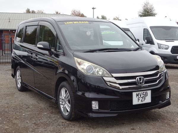 Used Honda Stepwagon 2008 for sale - 76220543: Photo 1