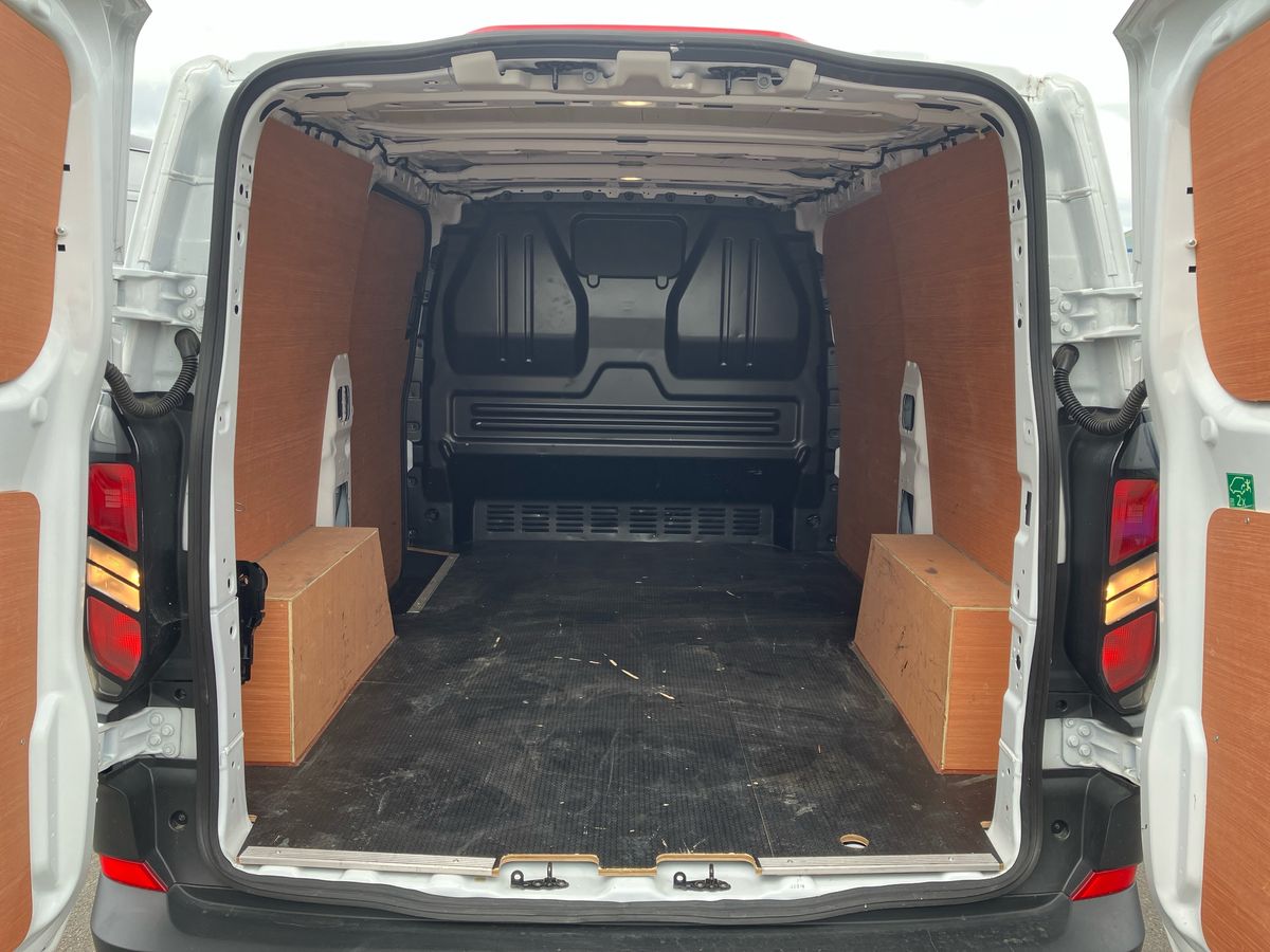 Used Ford Transit Custom 2024 for sale - 76462217: Photo 17