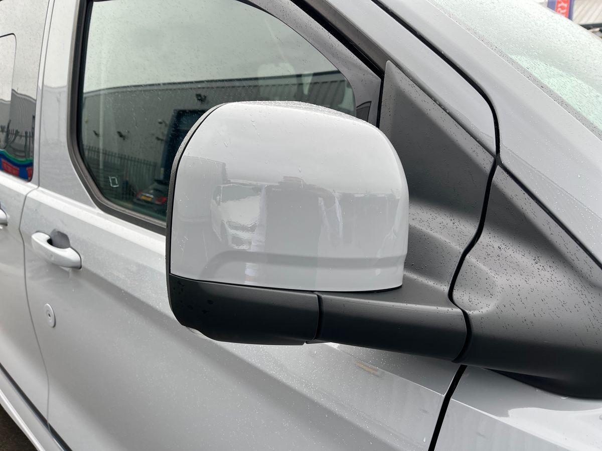 Used Ford Transit Custom 2025 for sale - 76542381: Photo 18