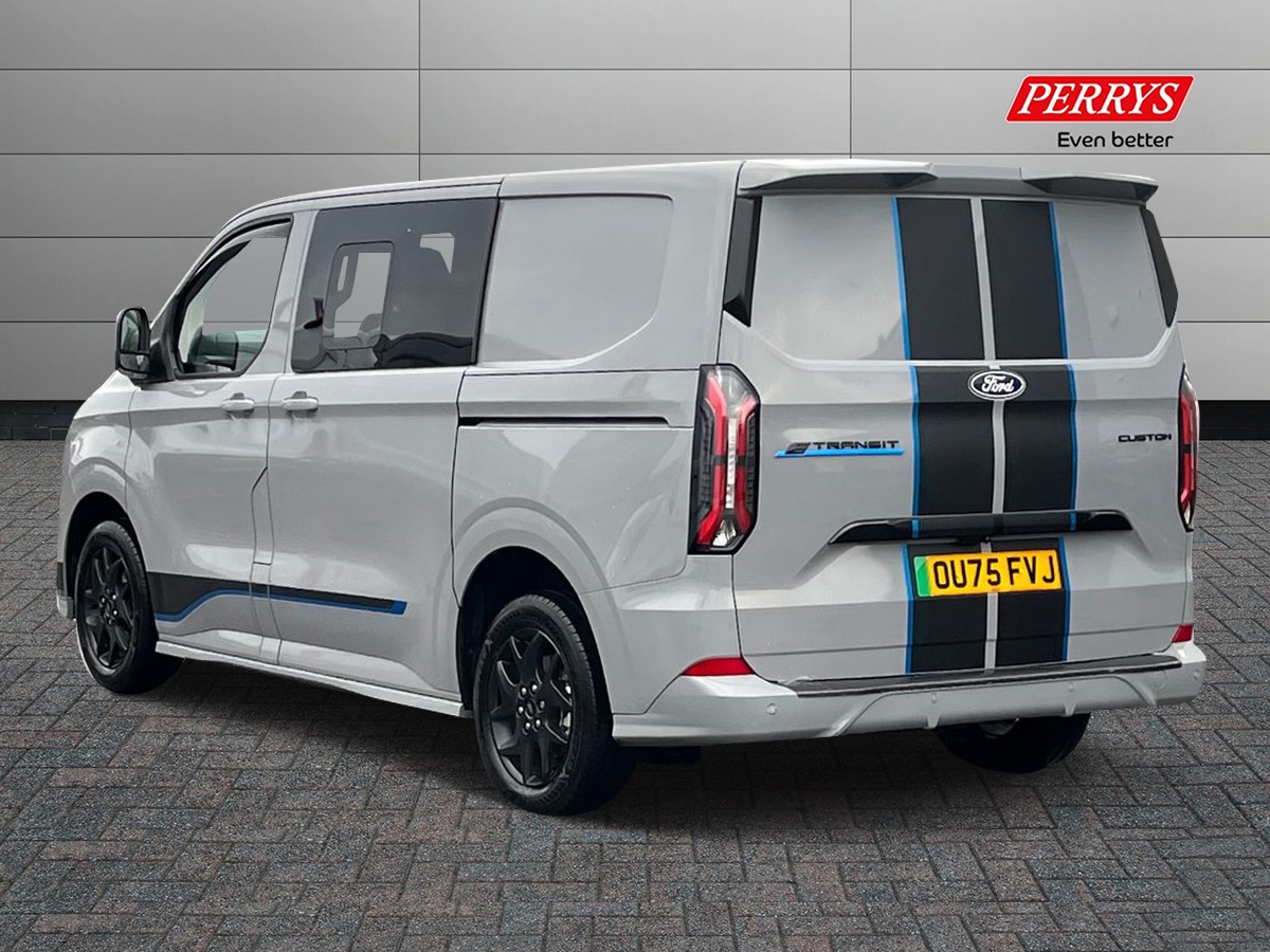 Used Ford Transit Custom 2025 for sale - 76542381: Photo 2