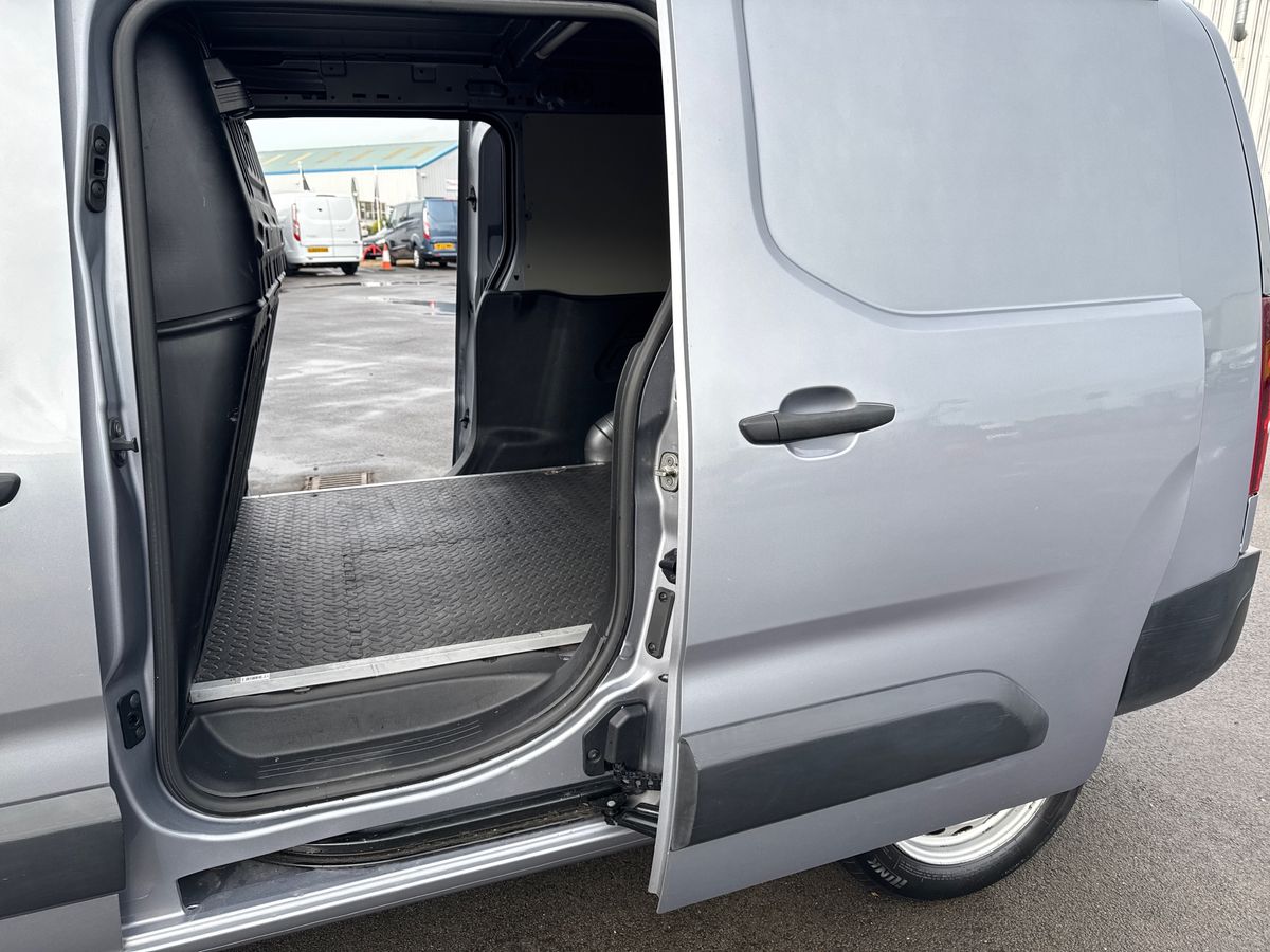 Used Vauxhall Combo 2020 for sale - 76777545: Photo 31