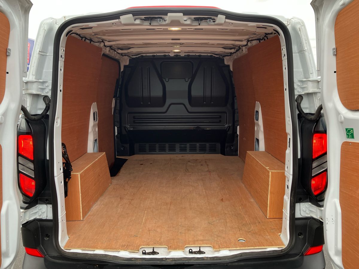 Used Ford Transit Custom 2025 for sale - 76341177: Photo 17