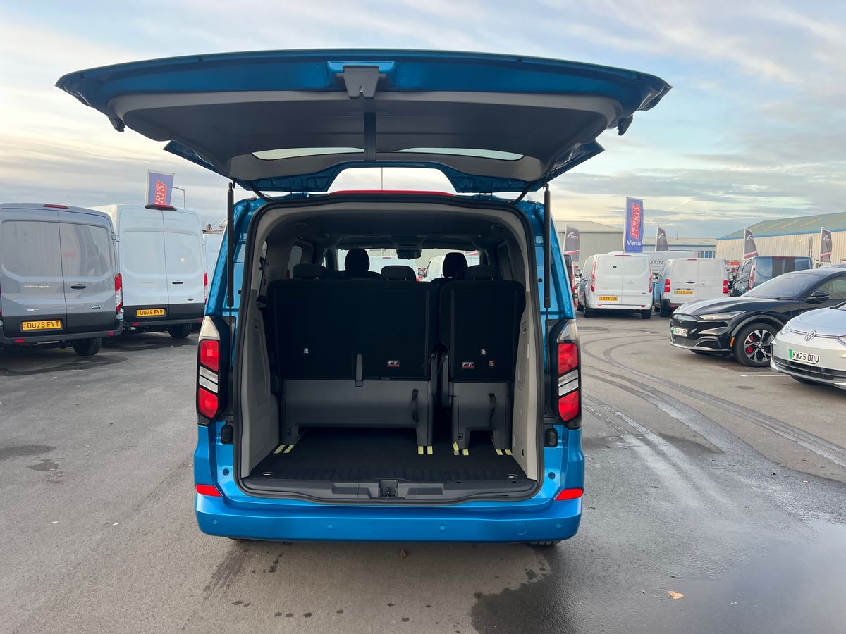 Used Ford Tourneo Custom 2025 for sale - 76706789: Photo 17