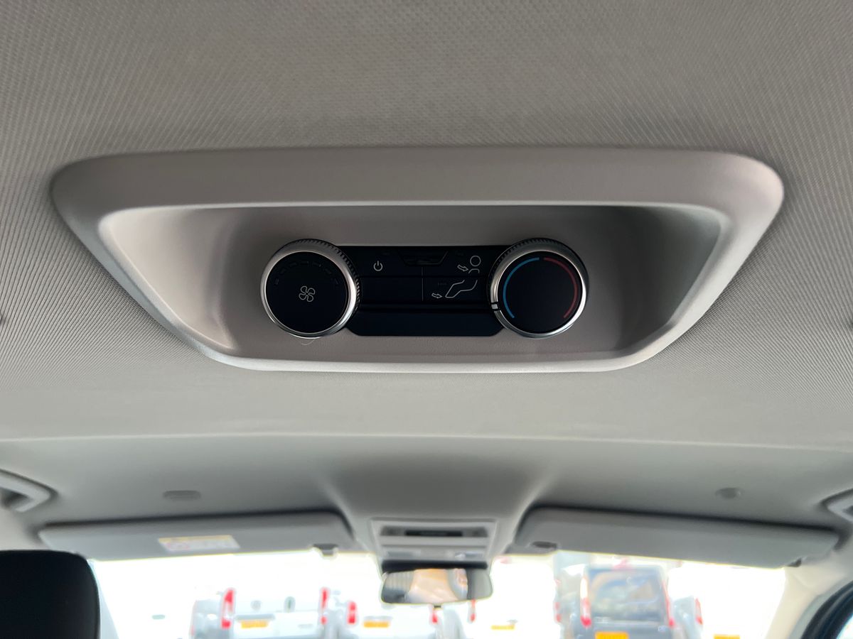 Used Ford Tourneo Custom 2025 for sale - 76706789: Photo 39