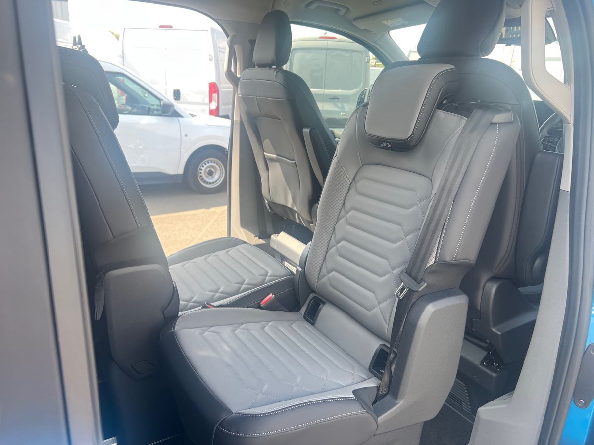 Used Ford Tourneo Custom 2025 for sale - 75787170: Photo 34