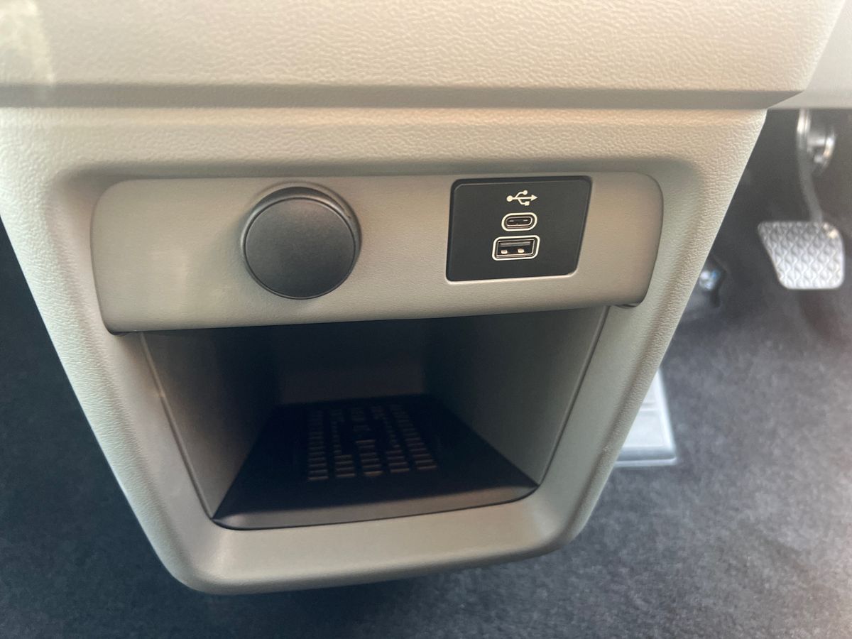 Used Ford Tourneo Custom 2025 for sale - 75787170: Photo 39