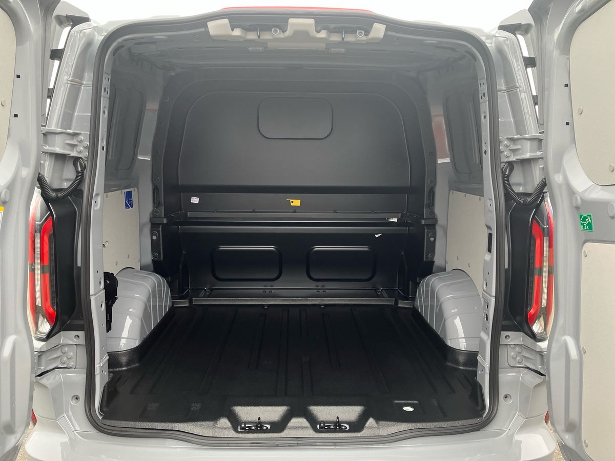 Used Ford Tourneo Custom 2025 for sale - 76272394: Photo 17