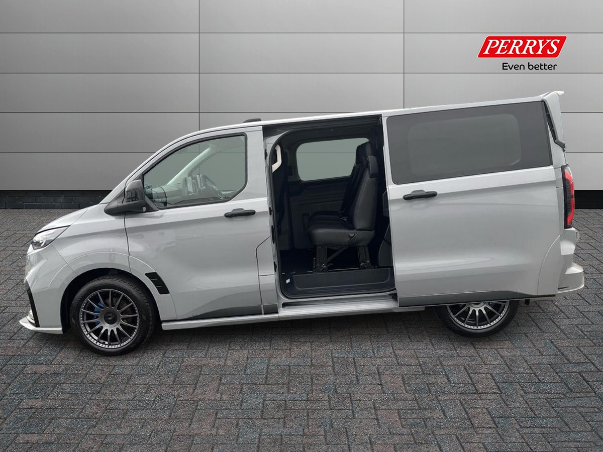 Used Ford Tourneo Custom 2025 for sale - 76272394: Photo 3
