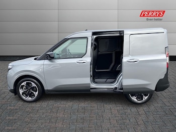 Used Ford Transit Courier 2026 for sale - 77872559: Photo