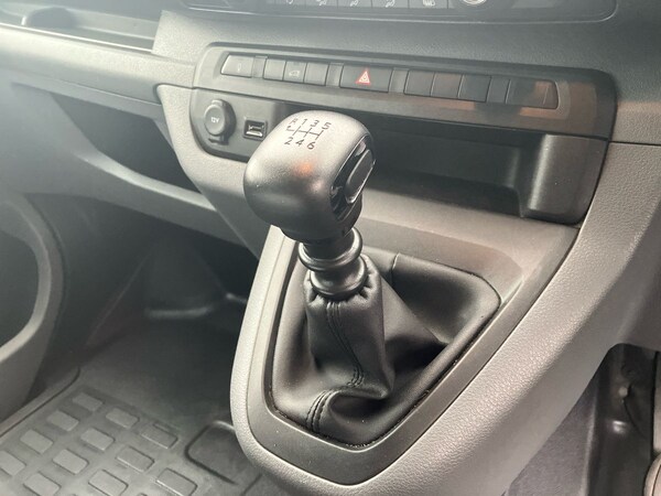 Used Vauxhall Vivaro 2022 for sale - 76219851: Photo 15