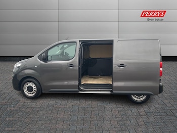 Used Vauxhall Vivaro 2022 for sale - 76219851: Photo 3