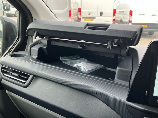 Used Ford Transit Custom 2025 for sale - 75355646: Photo 26