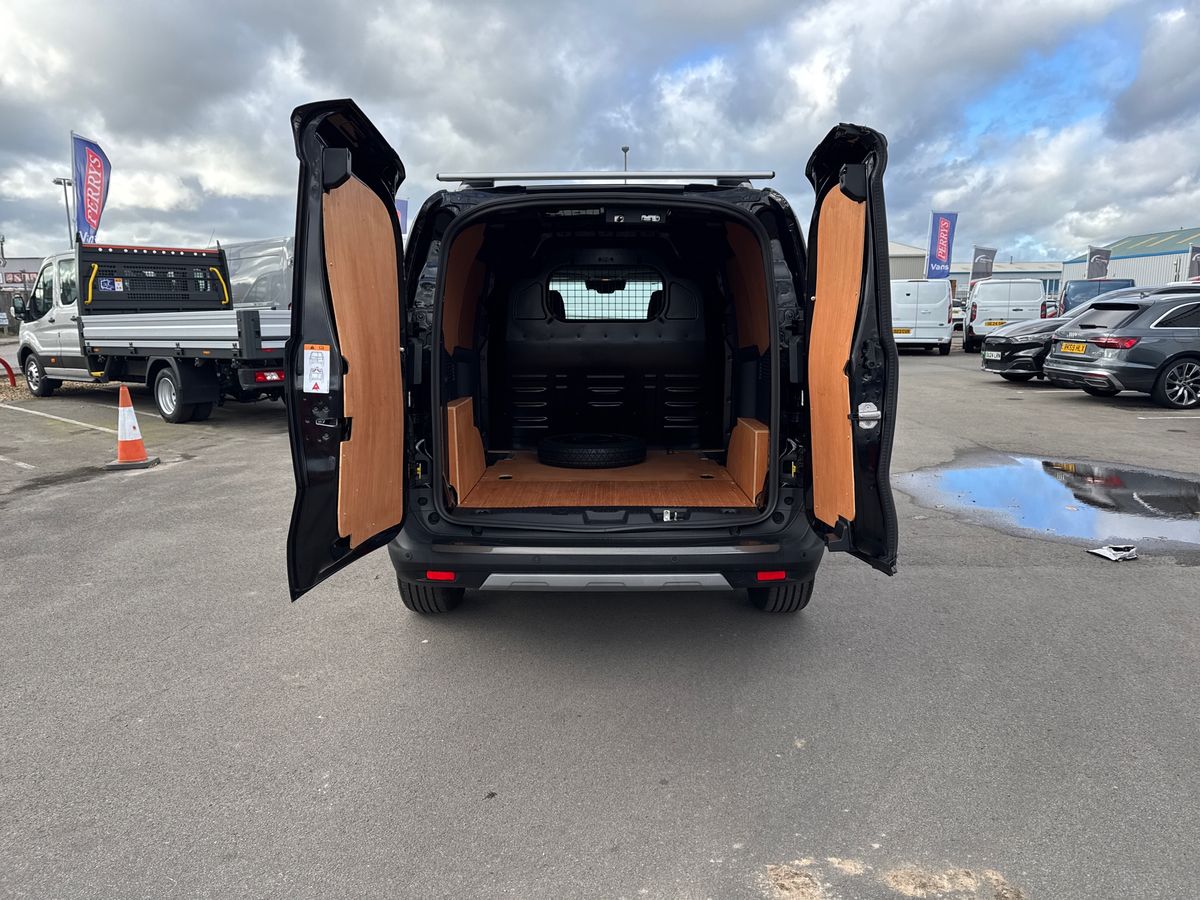 Used Ford Transit Courier 2025 for sale - 76263976: Photo 17