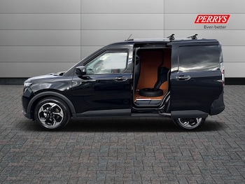 Used Ford Transit Courier 2025 for sale - 76263976: Photo