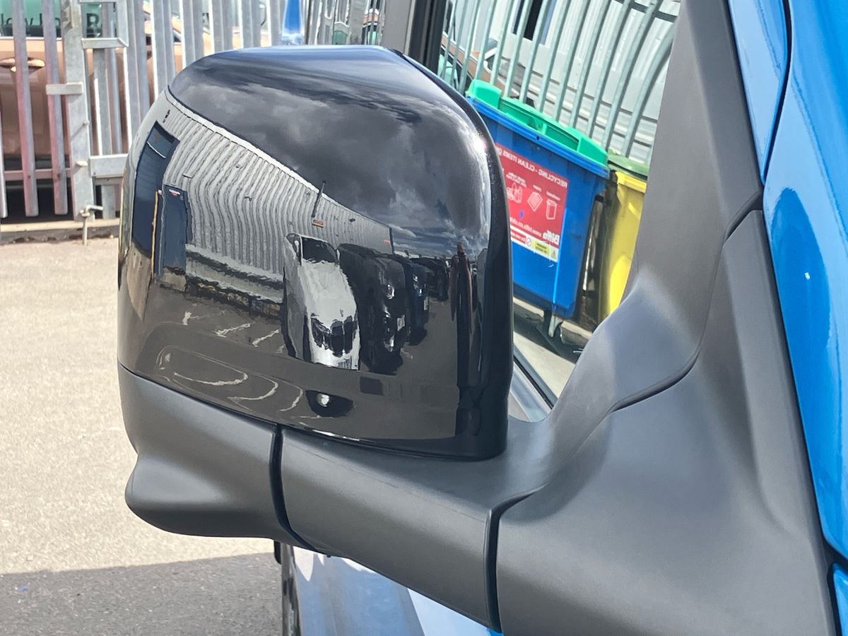 Used Ford Tourneo Custom 2025 for sale - 75824274: Photo 18