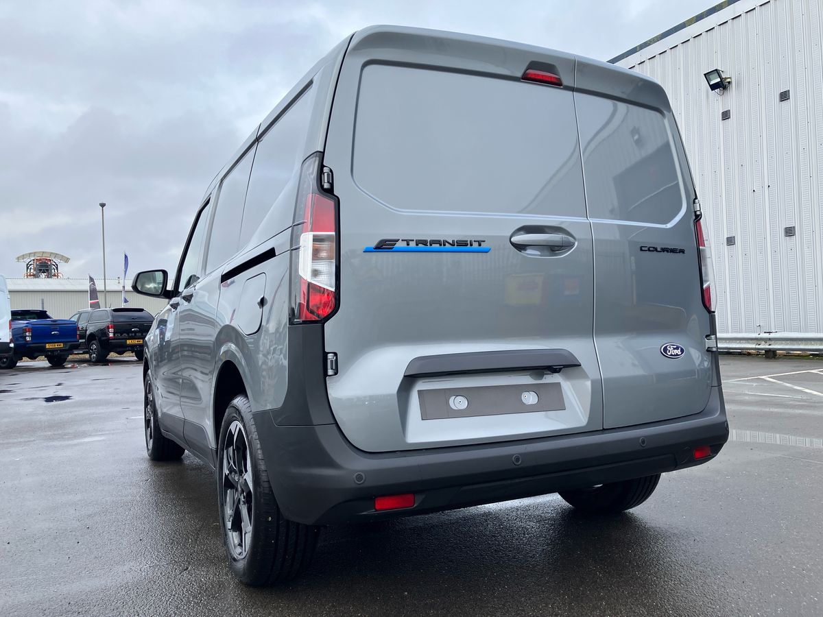 Used Ford Transit Courier 2026 for sale - 77743708: Photo 29