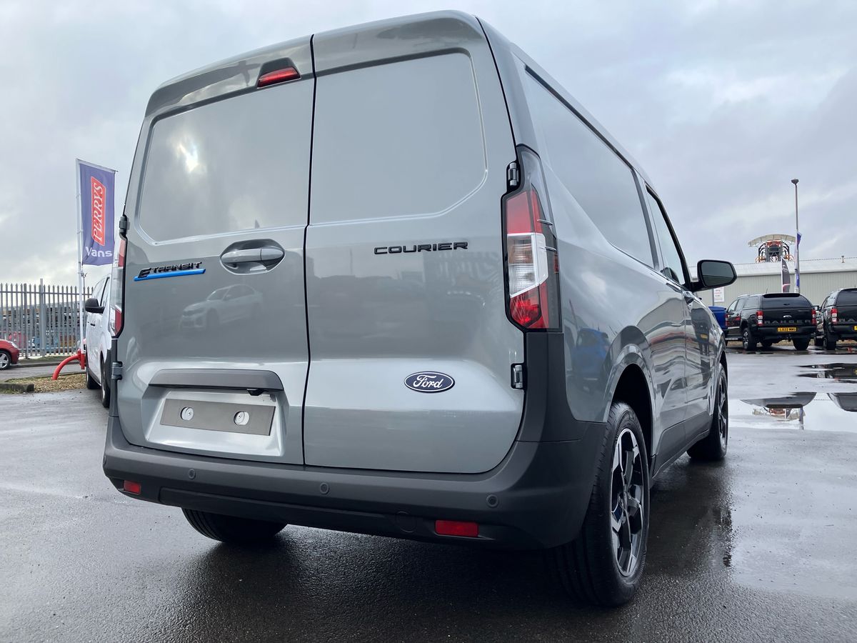 Used Ford Transit Courier 2026 for sale - 77743708: Photo 30