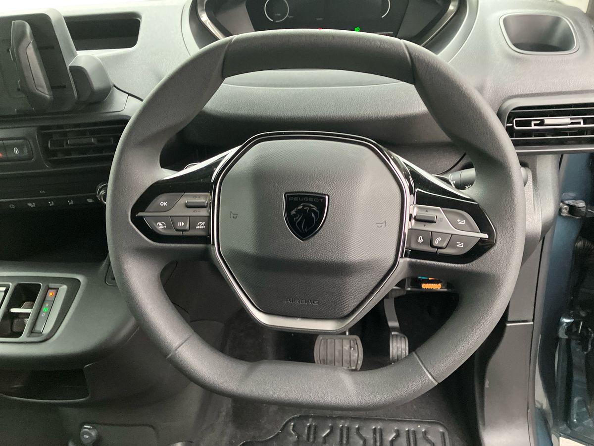 Used Peugeot Partner 2026 for sale - 76905700: Photo 9