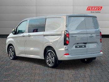 Used Ford Tourneo Custom 2025 for sale - 76748590: Photo