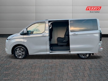 Used Ford Tourneo Custom 2025 for sale - 76748590: Photo