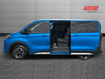 Used Ford Tourneo Custom 2026 for sale - 78282532: Photo