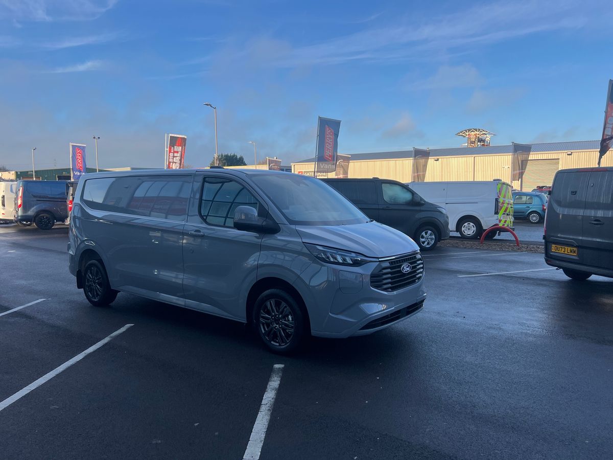 Used Ford Tourneo Custom 2026 for sale - 77207801: Photo 30