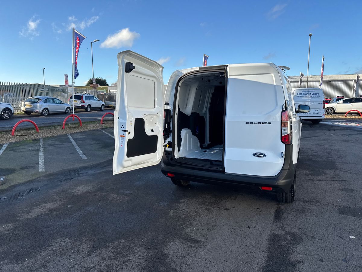 Used Ford Tourneo Courier 2026 for sale - 77340778: Photo 39