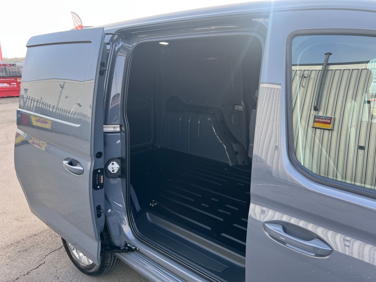 Used Ford Transit Connect 2026 for sale - 77077468: Photo 30