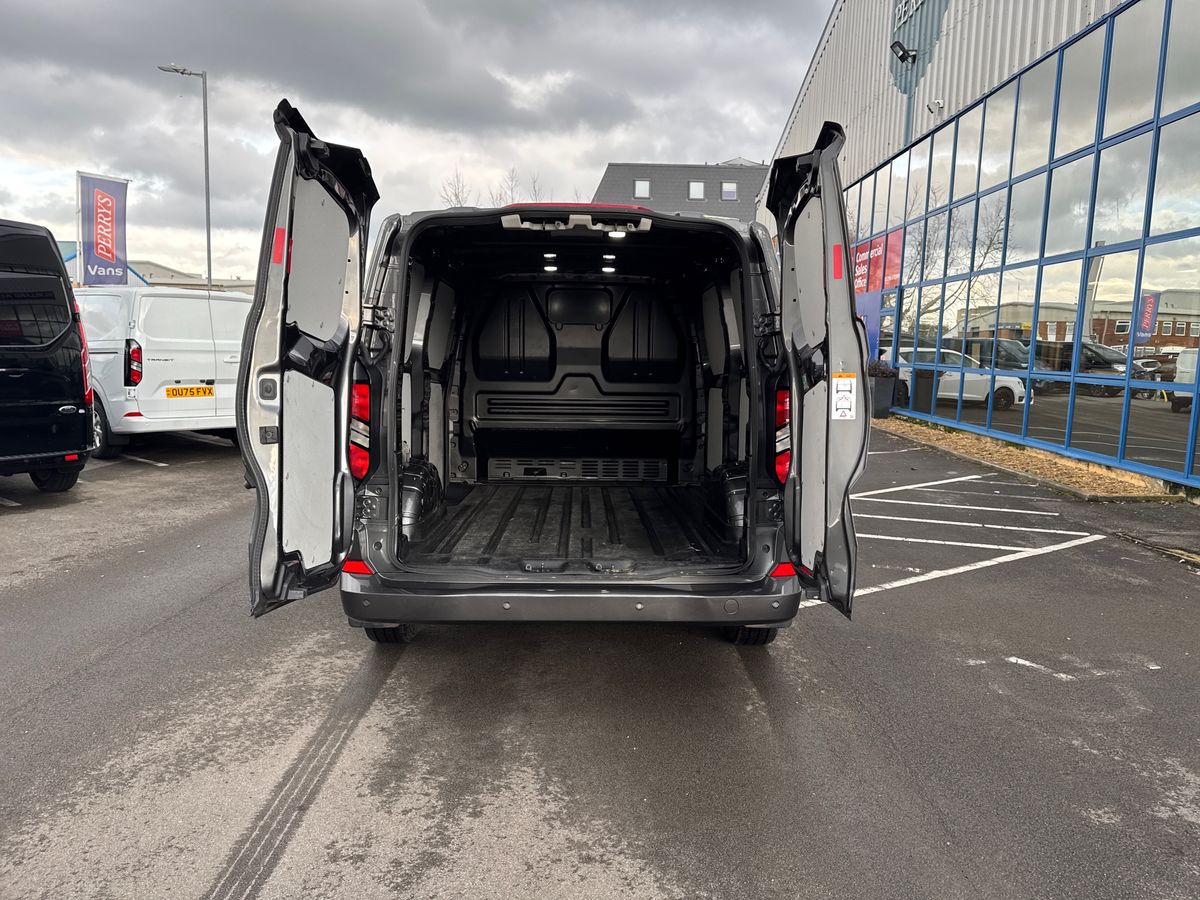 Used Ford Transit Custom 2024 for sale - 77432035: Photo 40