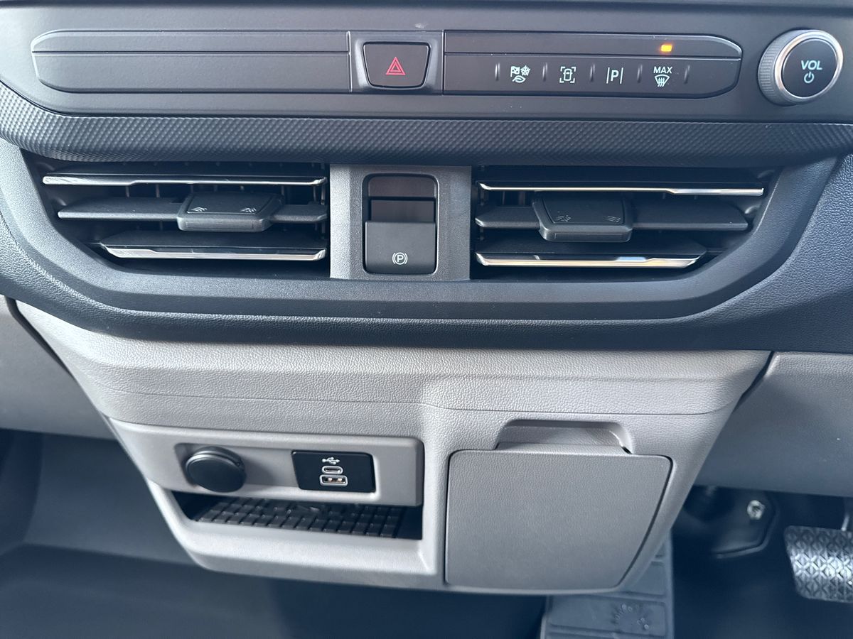 Used Ford Tourneo Custom 2026 for sale - 77207808: Photo 29