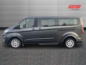 Used Ford Tourneo Custom 2022 for sale - 76919406: Photo