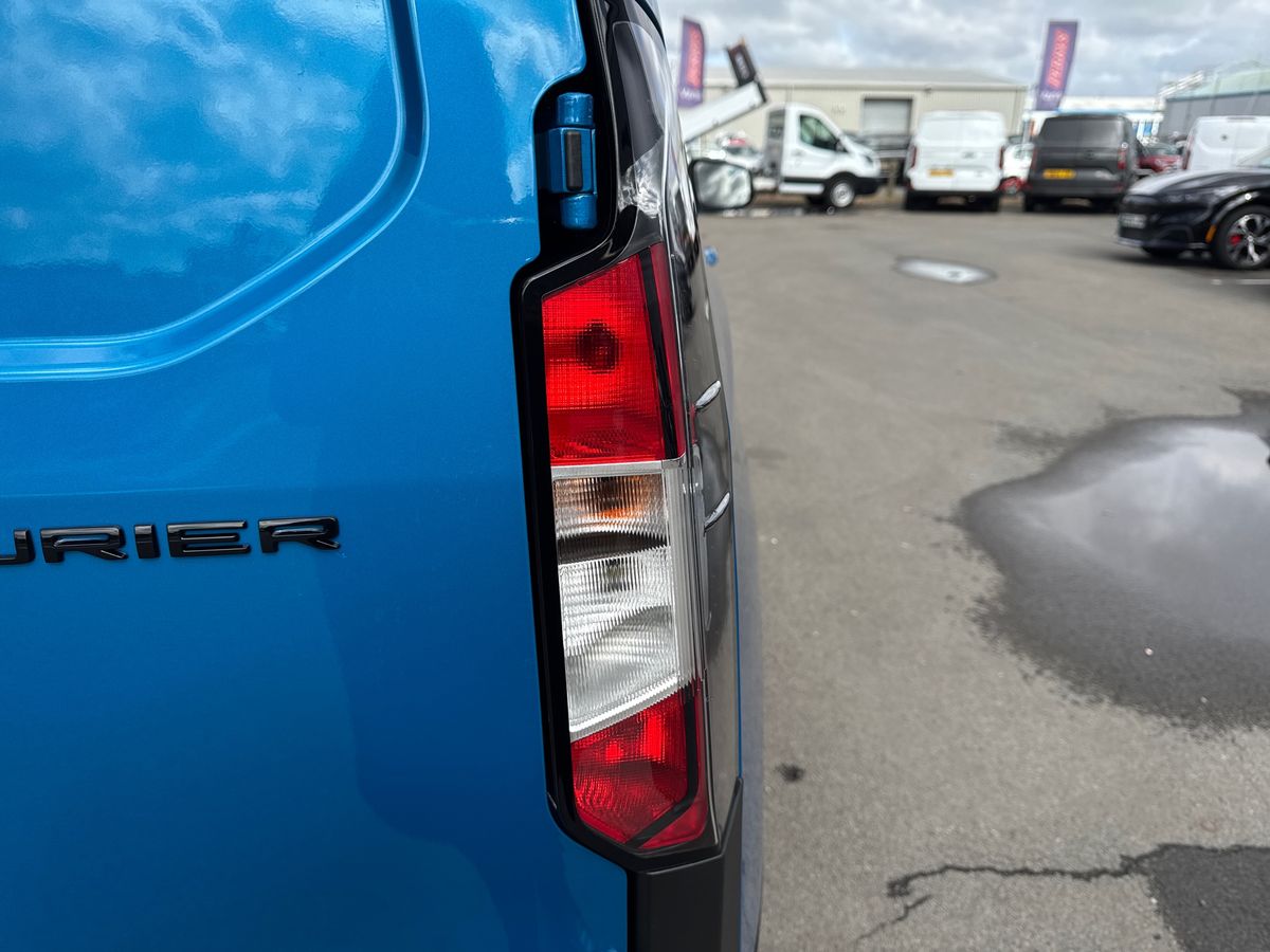 Used Ford Transit Courier 2025 for sale - 76171111: Photo 19