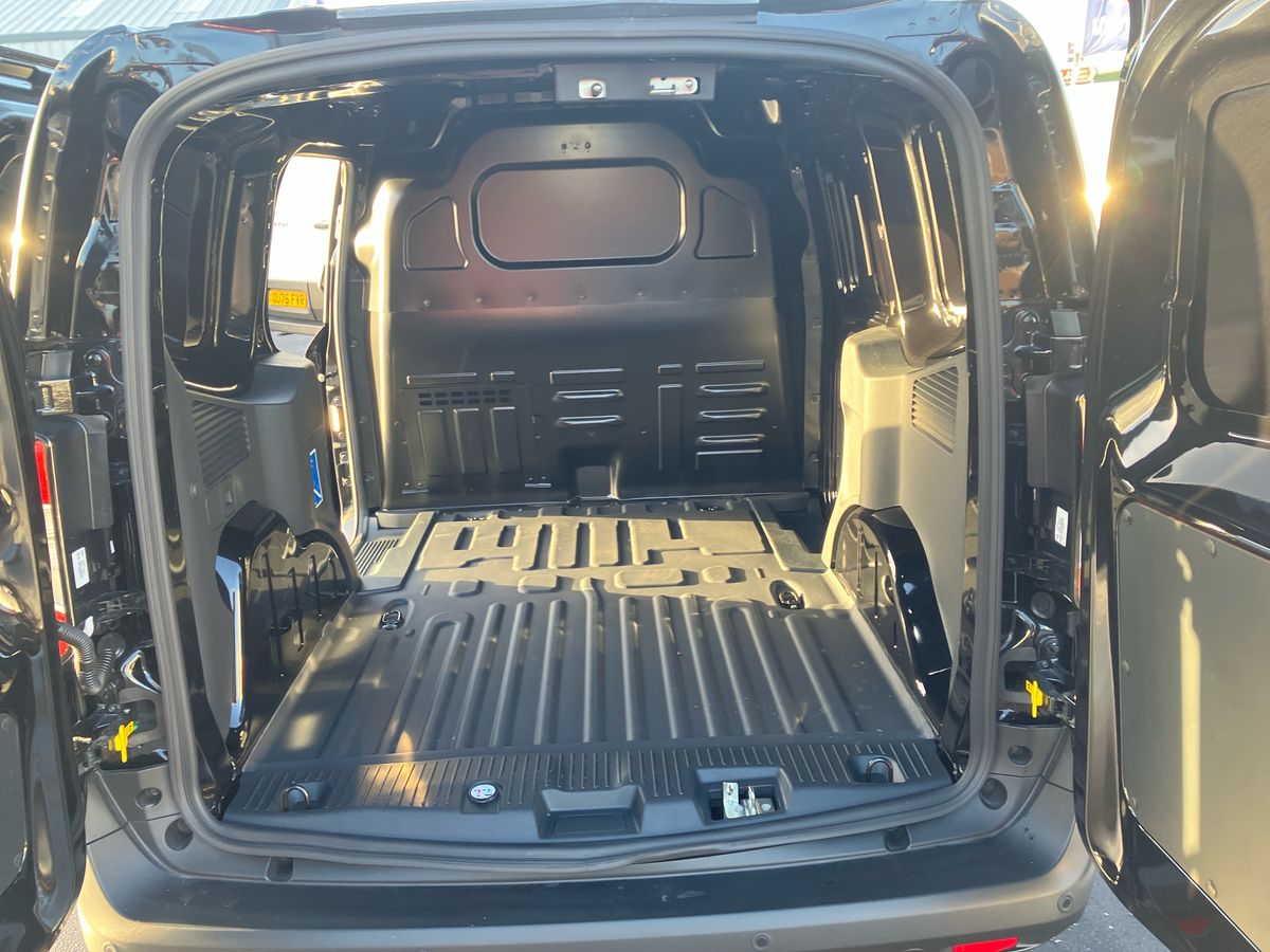 Used Ford Transit Courier 2026 for sale - 76807893: Photo 17