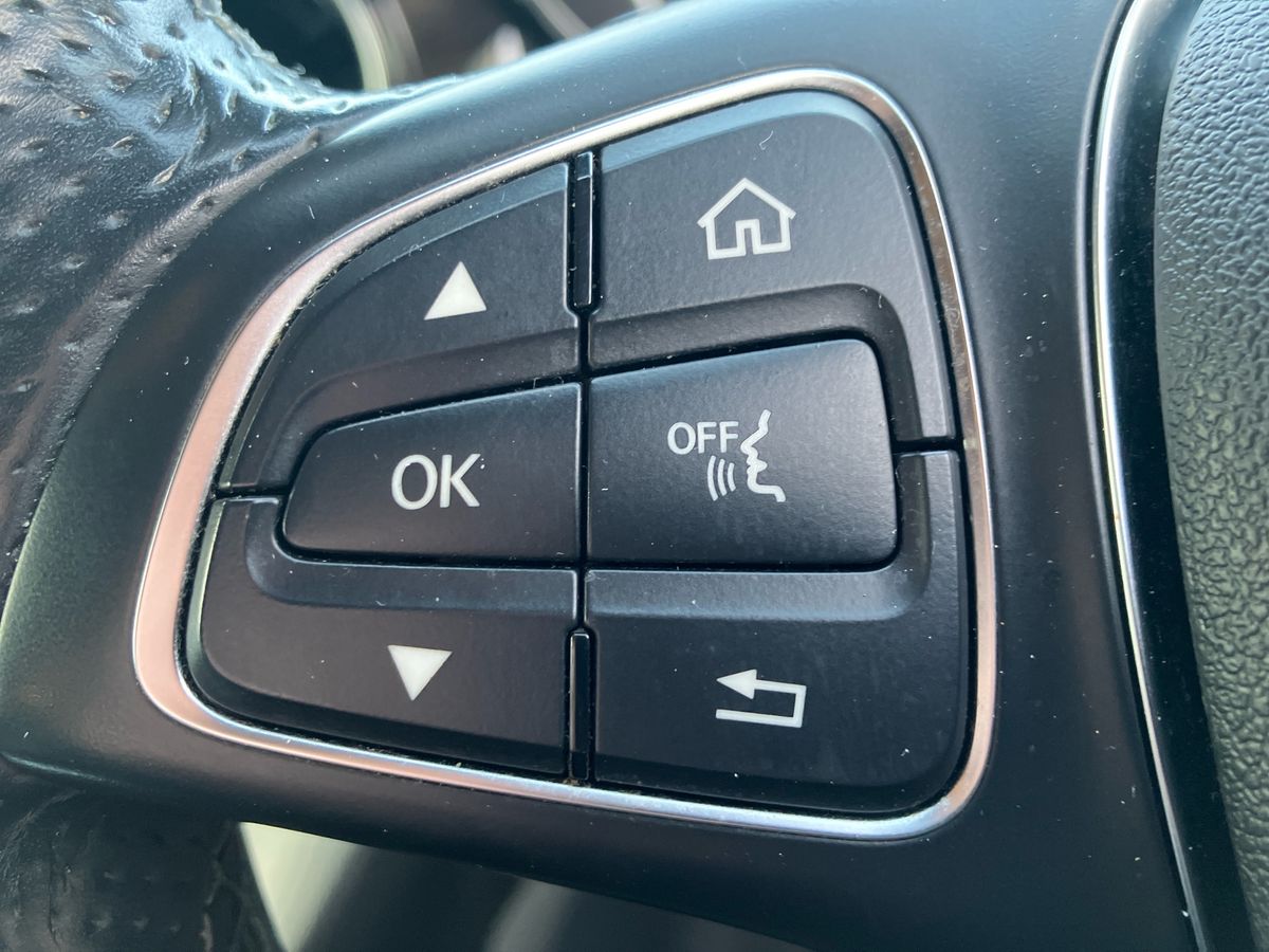 Used Mercedes-Benz V-Class 2020 for sale - 76625895: Photo 14