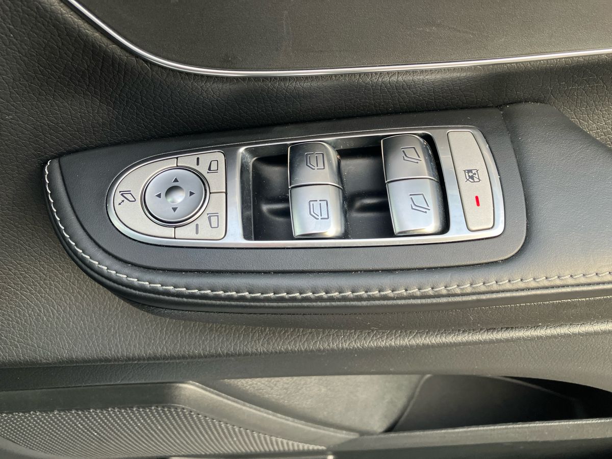 Used Mercedes-Benz V-Class 2020 for sale - 76625895: Photo 16