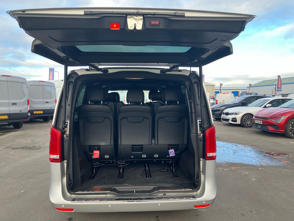 Used Mercedes-Benz V-Class 2020 for sale - 76625895: Photo 17