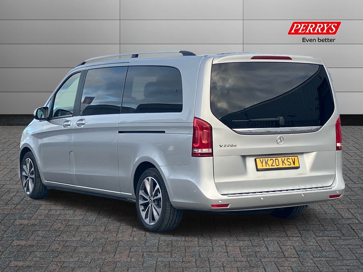 Used Mercedes-Benz V-Class 2020 for sale - 76625895: Photo 2