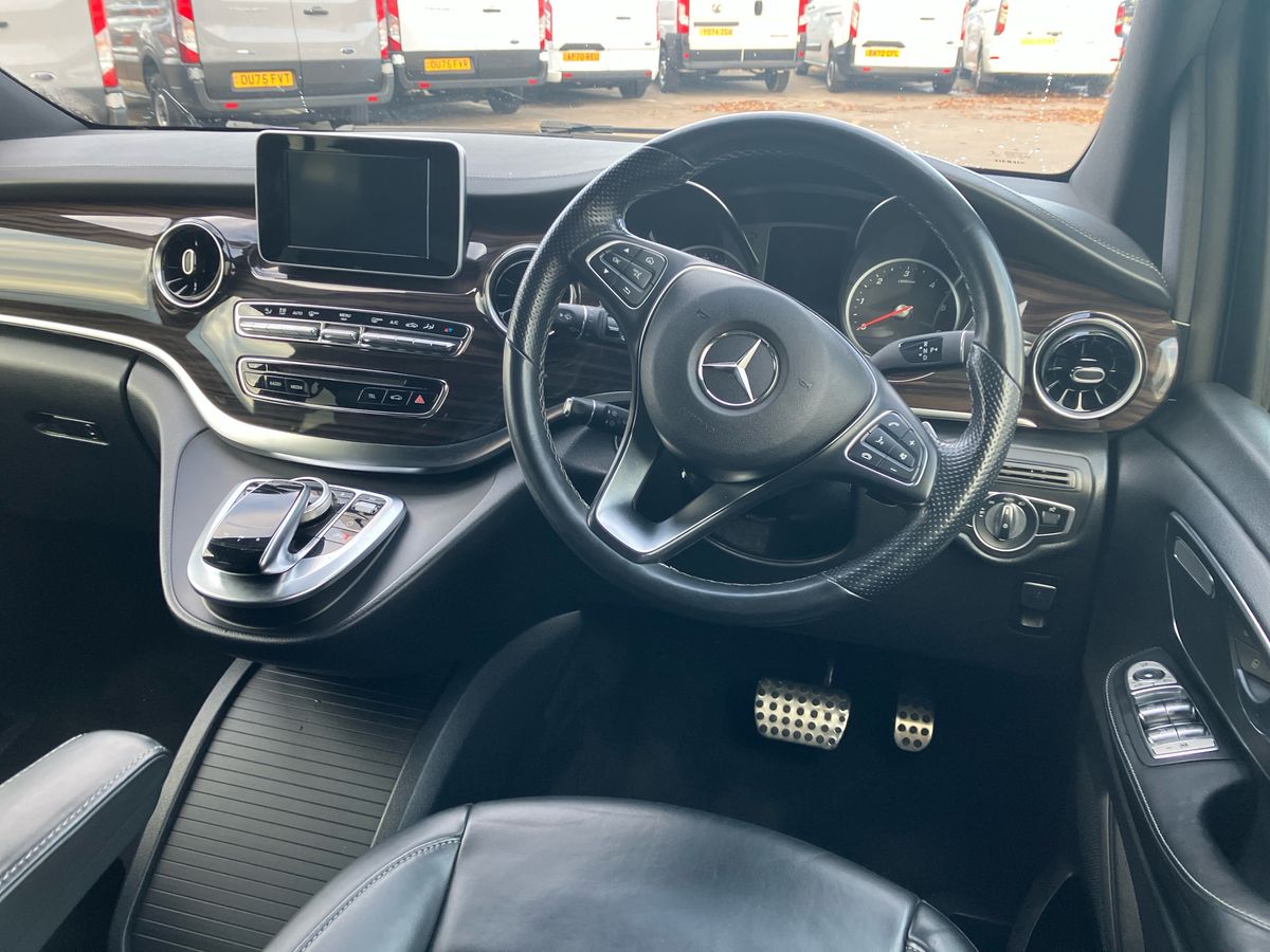 Used Mercedes-Benz V-Class 2020 for sale - 76625895: Photo 33