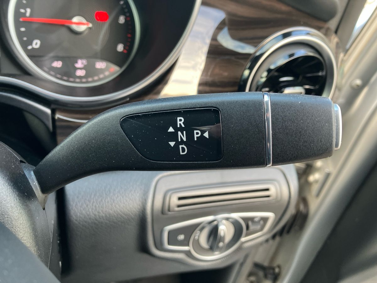 Used Mercedes-Benz V-Class 2020 for sale - 76625895: Photo 37