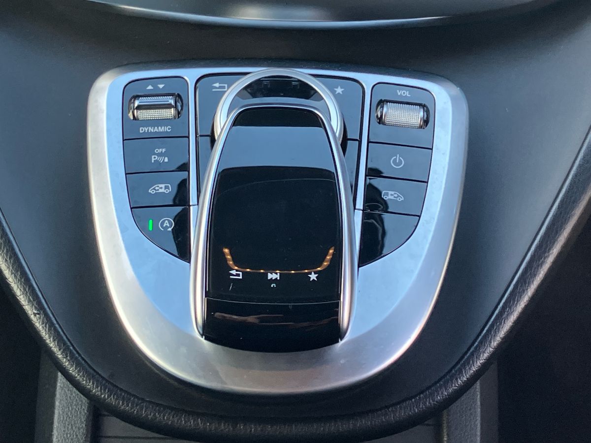 Used Mercedes-Benz V-Class 2020 for sale - 76625895: Photo 39