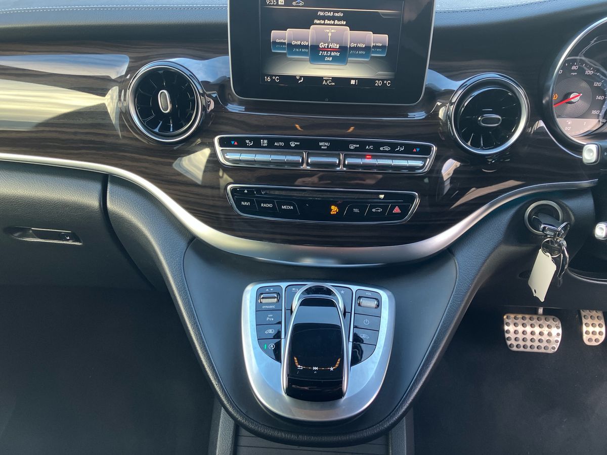 Used Mercedes-Benz V-Class 2020 for sale - 76625895: Photo 40