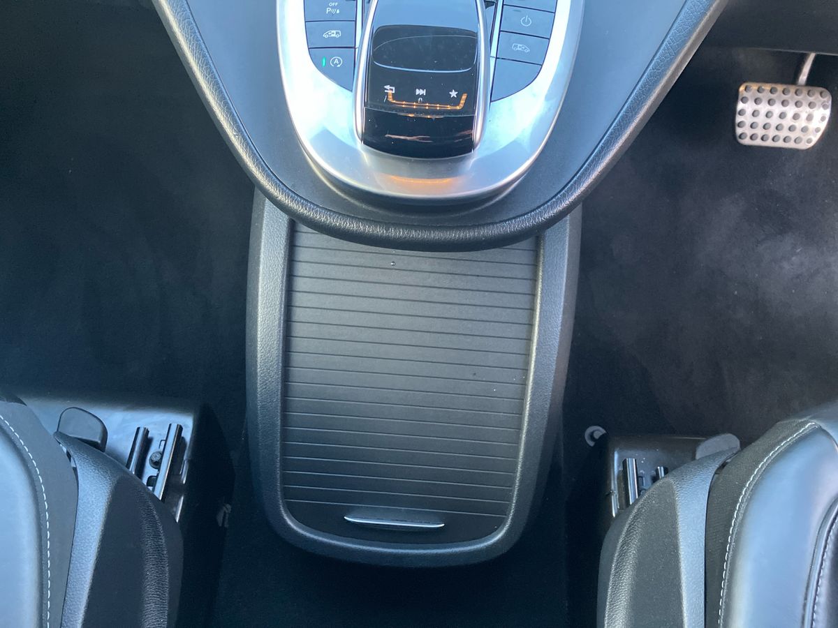 Used Mercedes-Benz V-Class 2020 for sale - 76625895: Photo 42