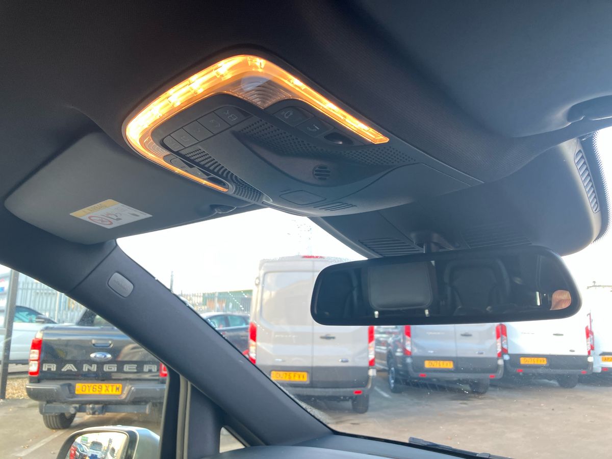 Used Mercedes-Benz V-Class 2020 for sale - 76625895: Photo 46