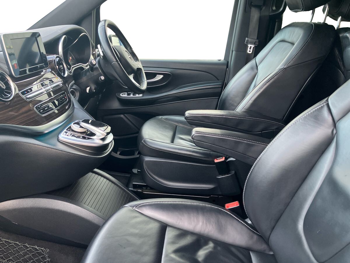 Used Mercedes-Benz V-Class 2020 for sale - 76625895: Photo 6